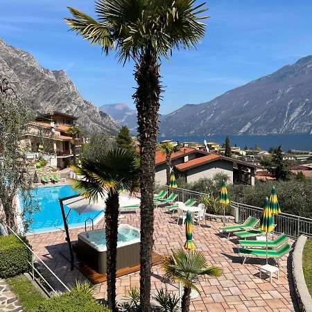 Appartamenti Villa Clivia 利莫内-苏尔加达 外观 照片