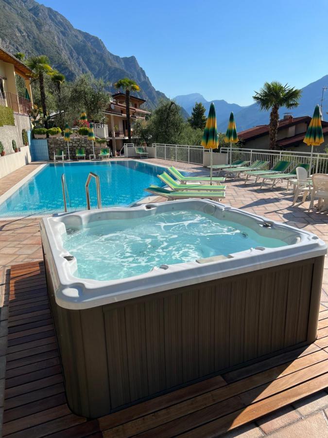 Appartamenti Villa Clivia 利莫内-苏尔加达 外观 照片