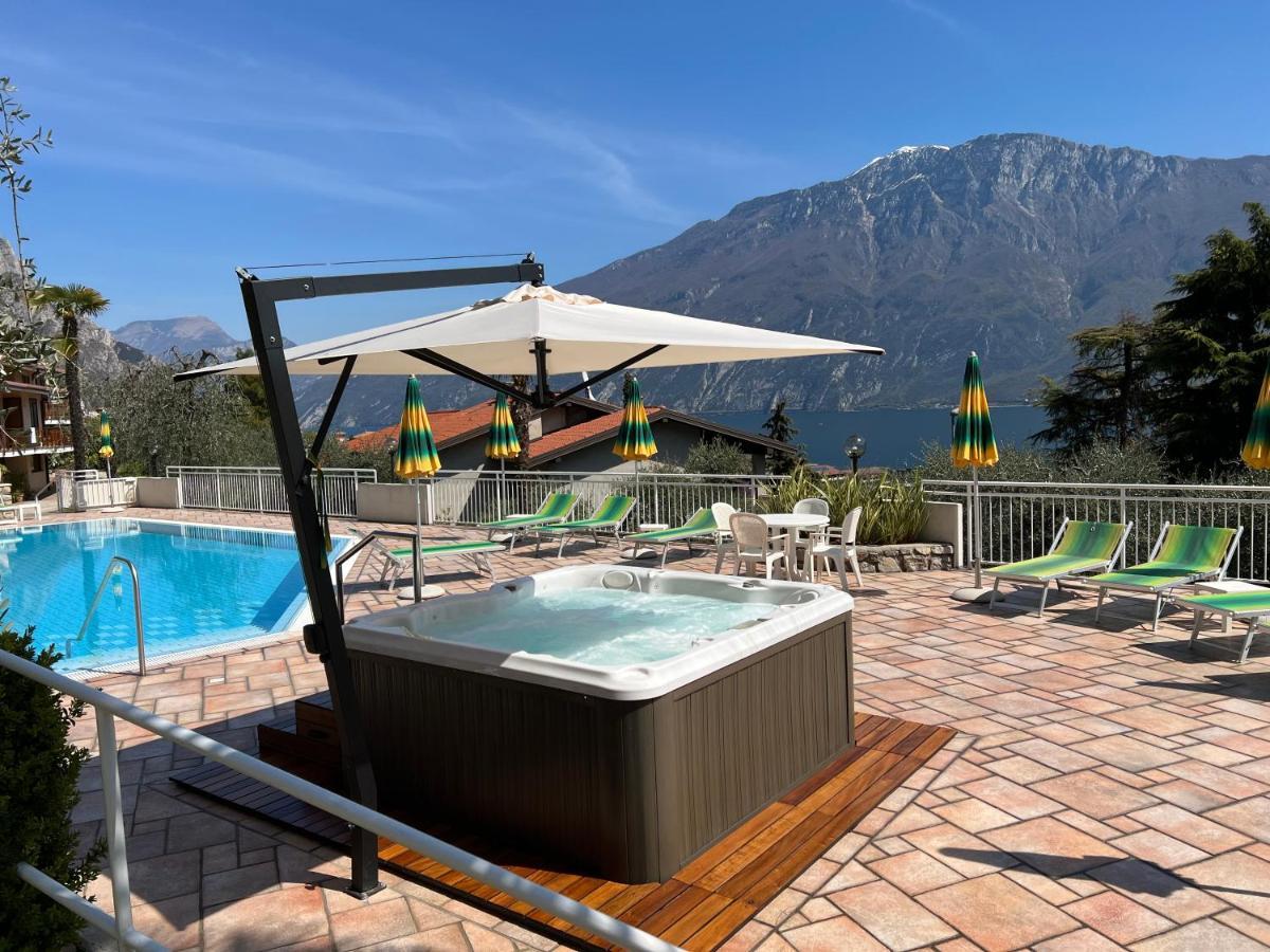 Appartamenti Villa Clivia 利莫内-苏尔加达 外观 照片